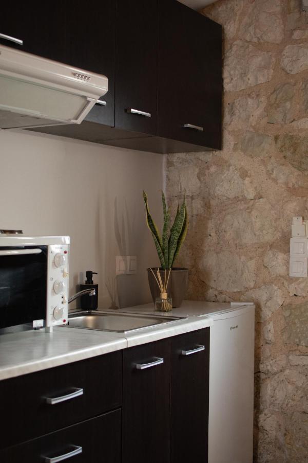 Noemie Studios Atháni Kültér fotó